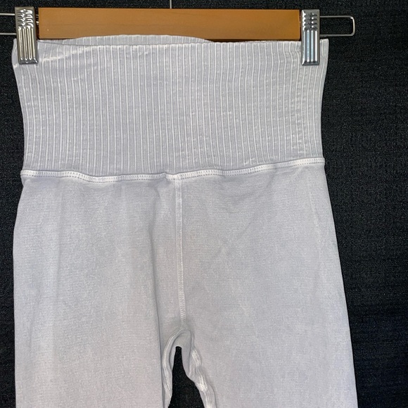 NWOT FP Movement High-Rise 7/8 Good Karma Leggings - Ice Grey - Size XS/S - Picture 4 of 9